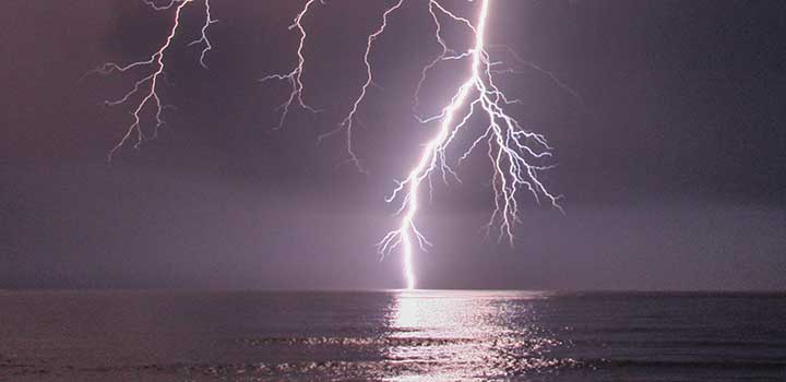 Lightening over sea Lightening over sea
